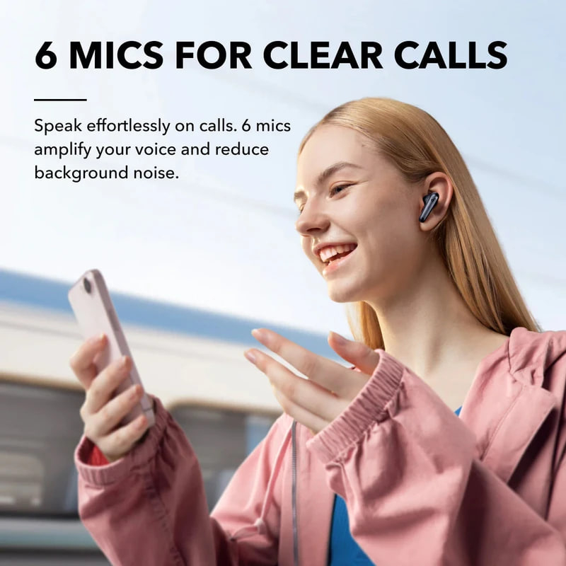  هدفون بلوتوثی انکر مدل Soundcore Liberty 4 NC روی گوش کاربر زن 